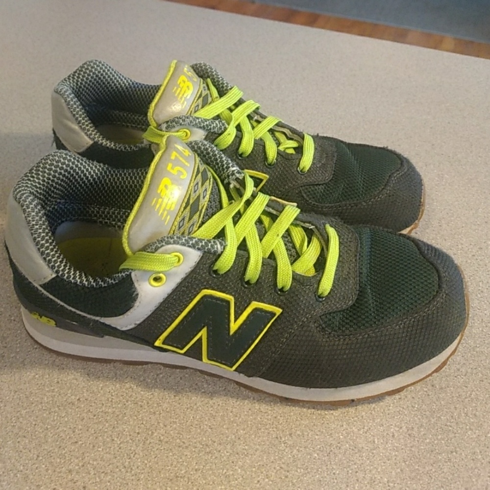 New Balance 574 Boys Shoes Dark Grey/Neon Yellow